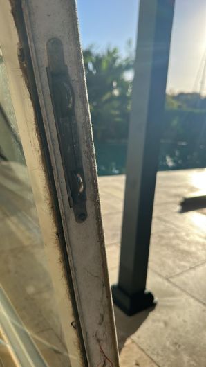 Sliding Door Repair in Miami Gardens, FL (4)
